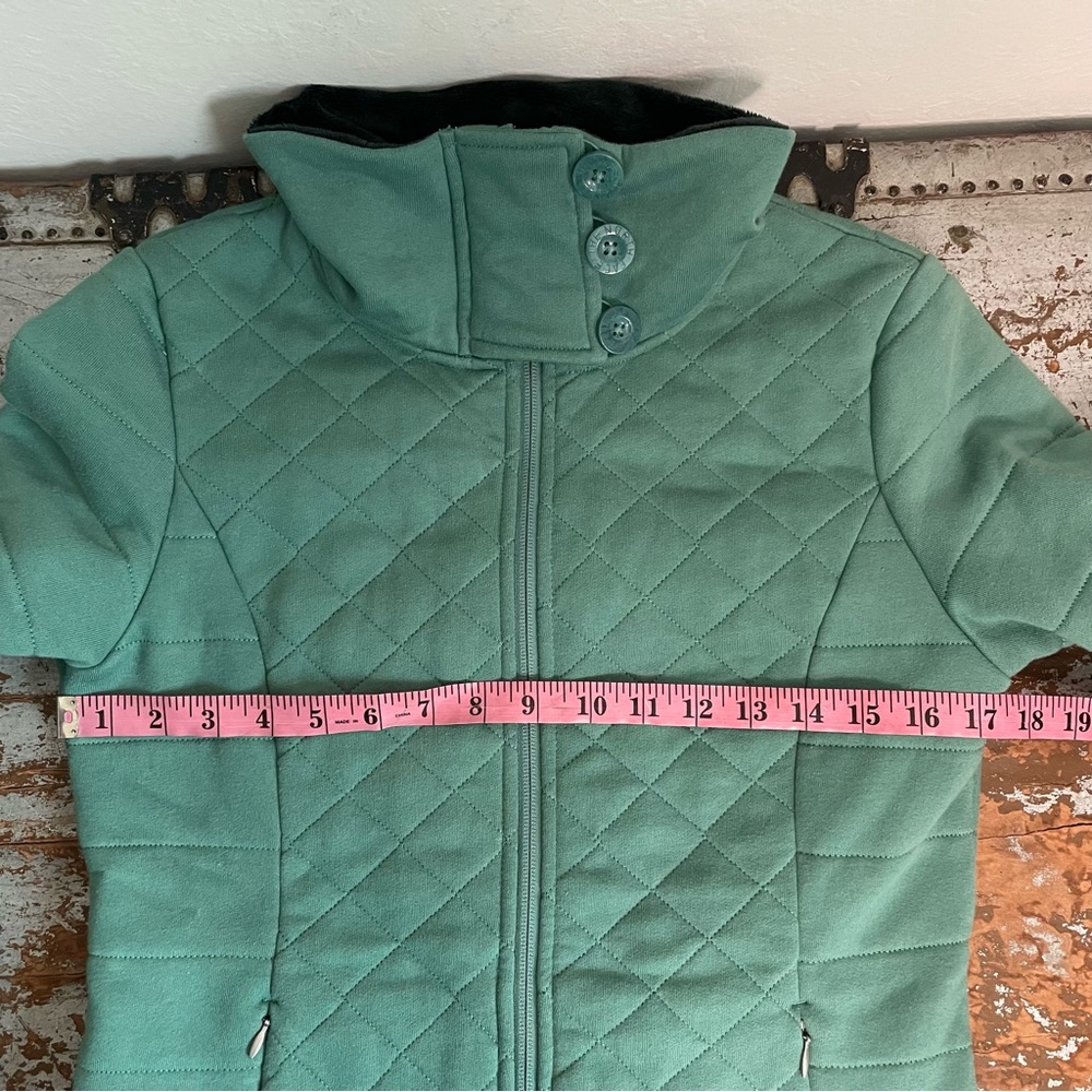 The North Face Caroluna Button Zip Quilted Jacket - Picture 15 of 16